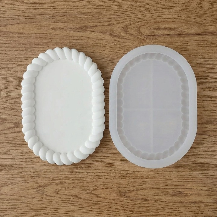 Rope Edges Oval Mould