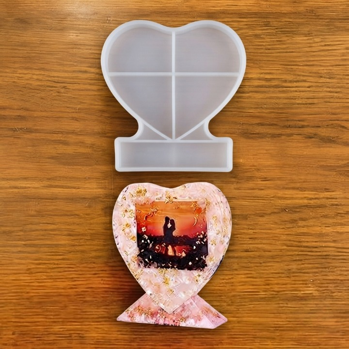HEAR SHAPE PHOTO FRAME