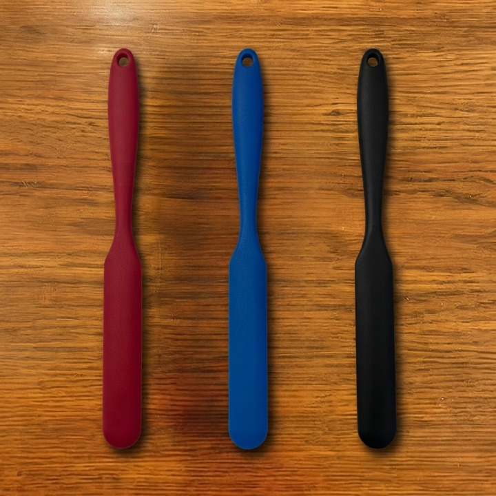 SPATULA FOR MIXING RESIN